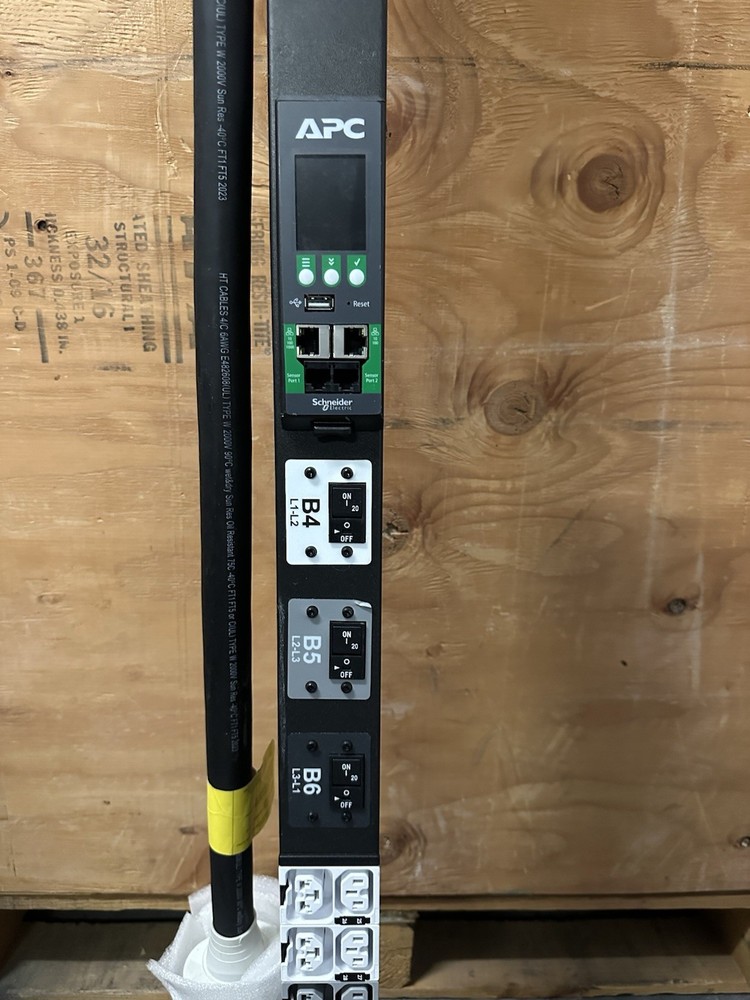 APC ADPU10452MO NetShelter Rack Power Distribution Unit Advanced, Metered, 3 Pha