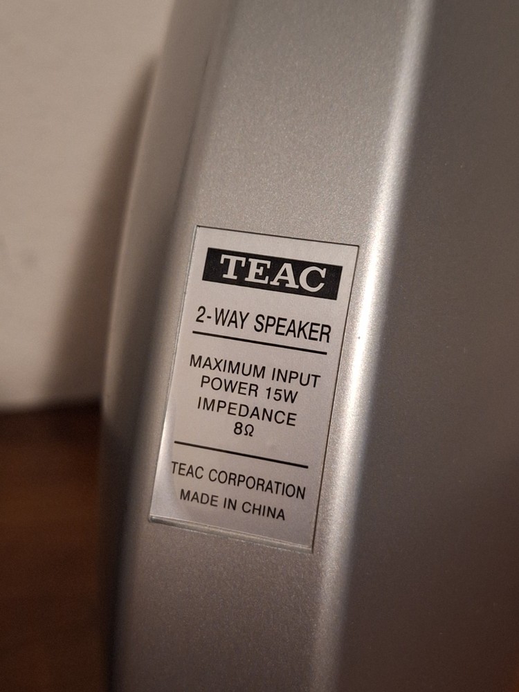 TEAC Two Way Speakers. TESTED. WORKS.