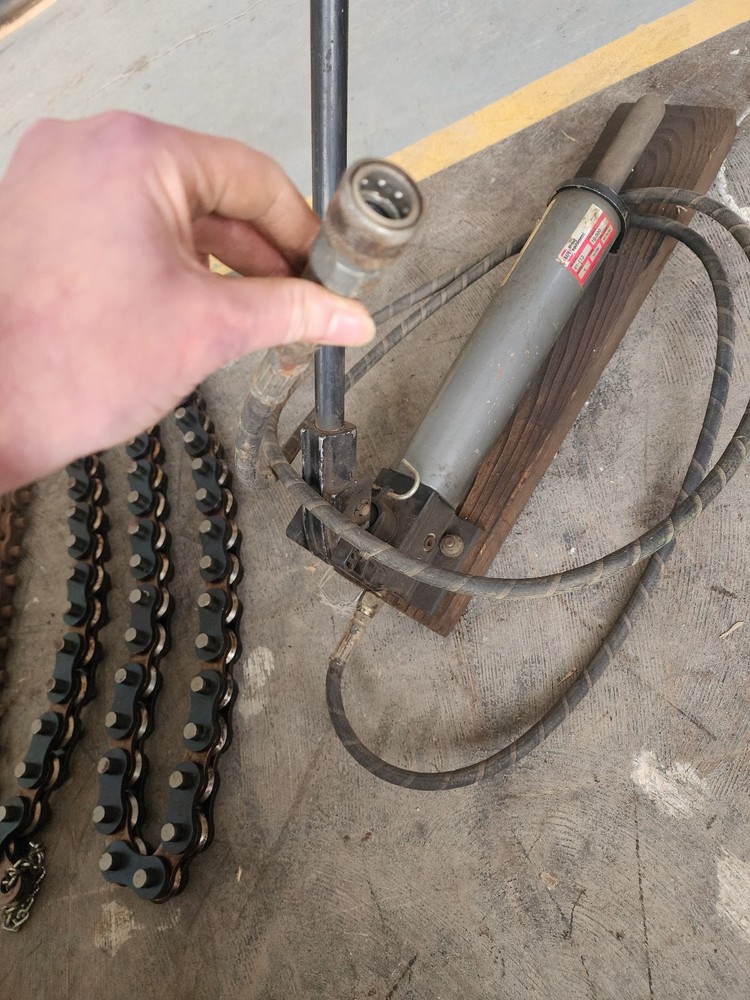 Wheeler-Rex 3890 4"- 24" Hydraulic Pipe Cutter