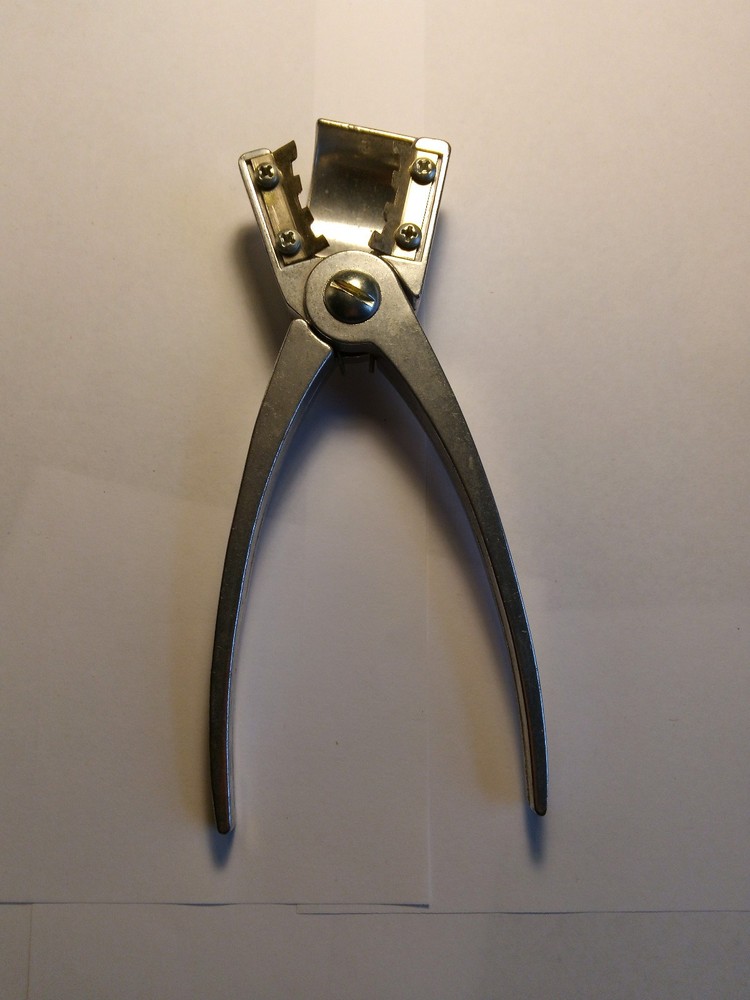 'The Texan' Vintage Nut Sheller, Texas Pecan cracker