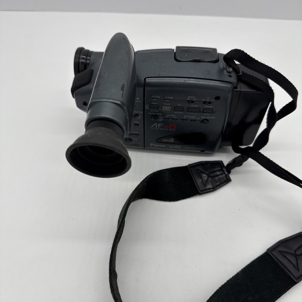 Panasonic Palmcorder PV-19D Untested For Parts
