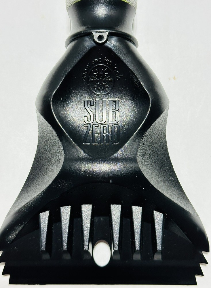New Subzero 11' Polar Vortex Snow & Ice Scraper Handheld Green and Black