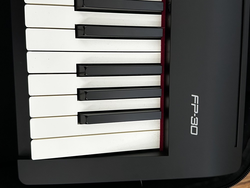 Roland FP-30 Digital Piano