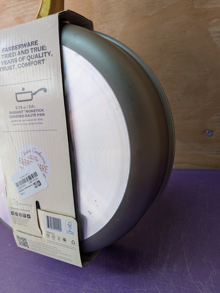 Farberware Radiant 2.75qt Nonstick Covered Saute Pan