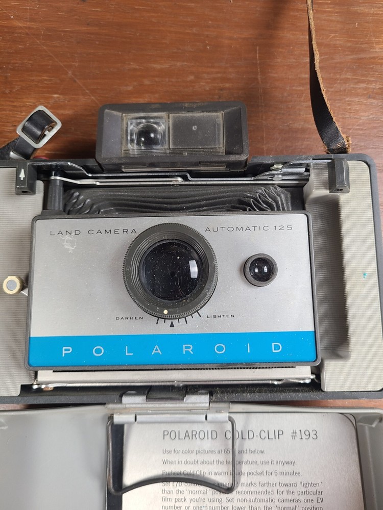 Polaroid Land Camera Automatic 125 Folding *Vintage 1965* w/ Strap
