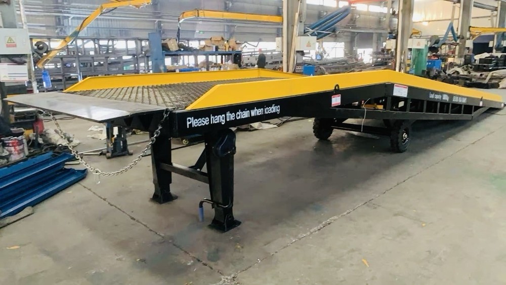 Warehouse Forklift Ramps