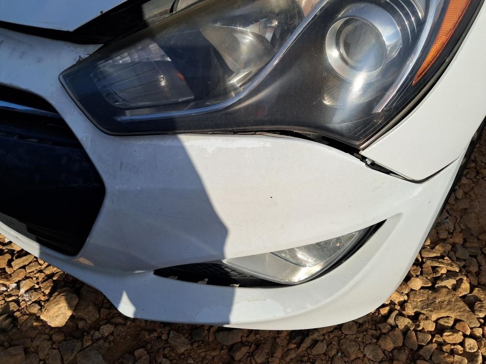 GENESIS 2015 Glove Box 4775666