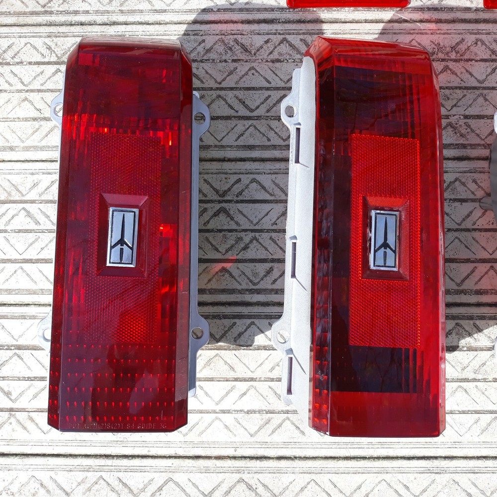 1984, 1985, 1986 Oldsmobile Cutlass, Cutlass Supreme Tail Lights, tail light set