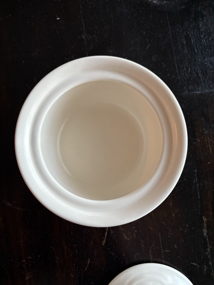 Pfaltzgraff Tea Rose Round Covered Butter. 5-5/8” Diameter