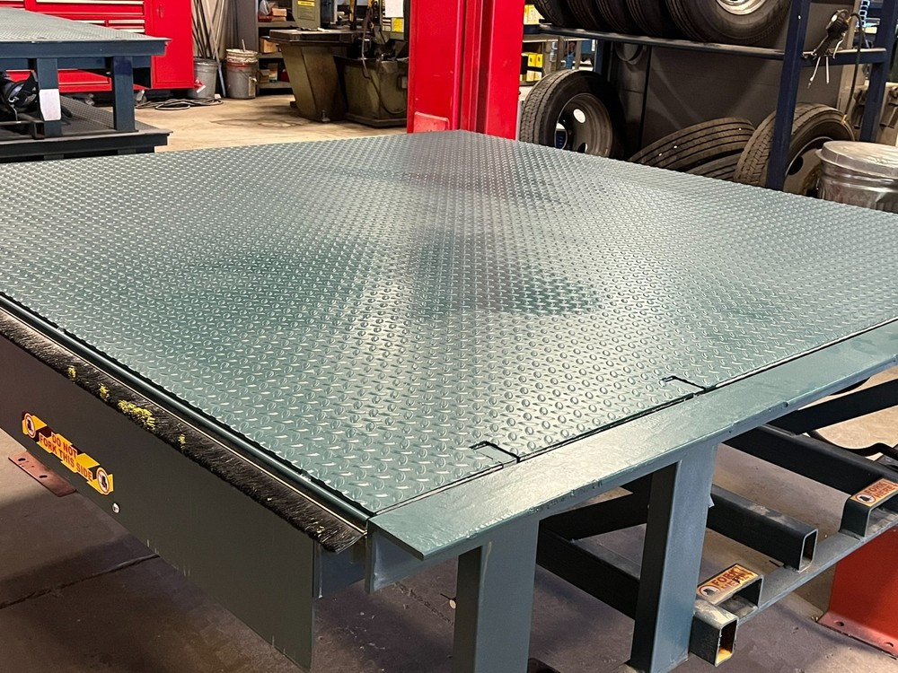 Mcguire 7x8 40K hydraulic dock leveler