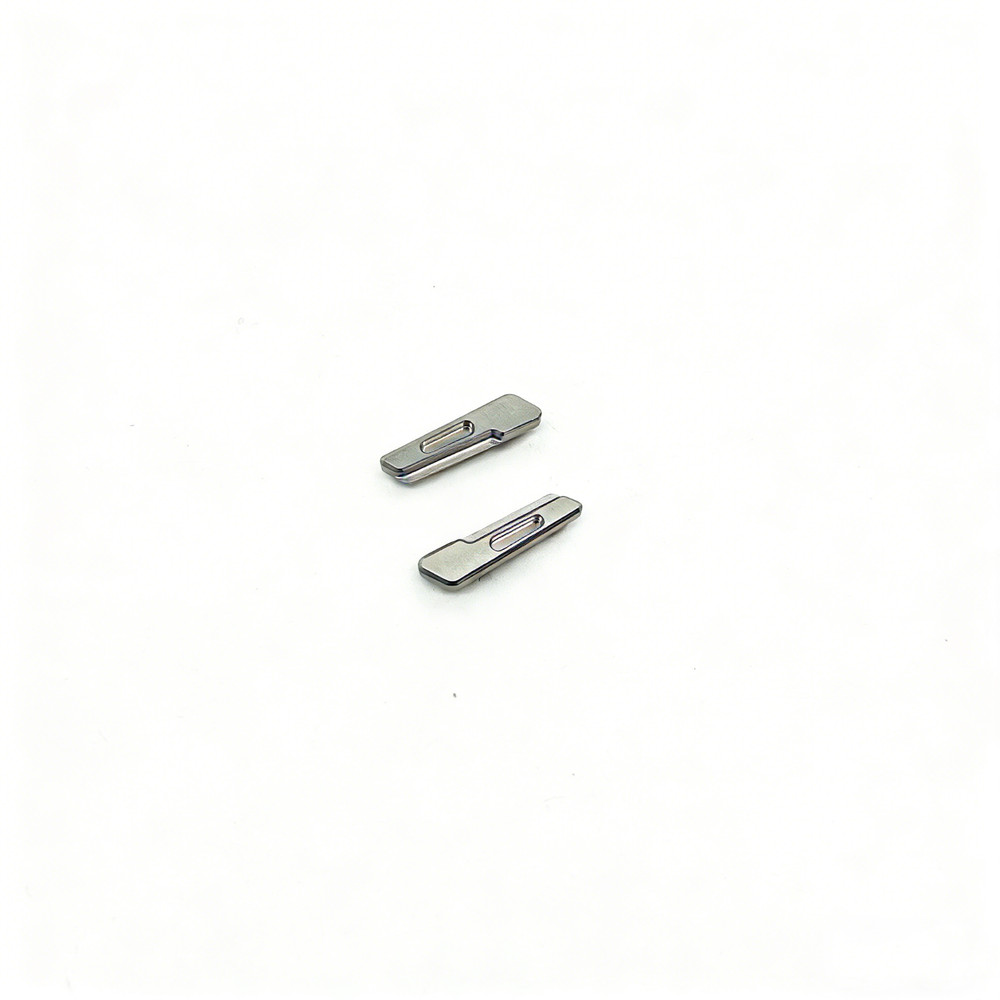 Thumb Stud Upgrade Kit For Leatherman SURGE – Custom Fast-Deployment Mod