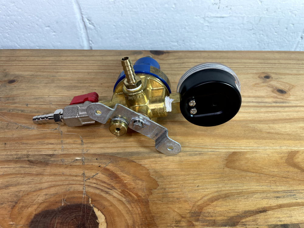 DTR1101 In-Line CO2 Secondary Regulator