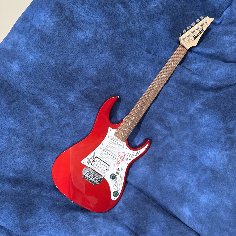 3 DOORS DOWN BRAD ARNOLD SIGNED AUTOGRAPHED GUITAR