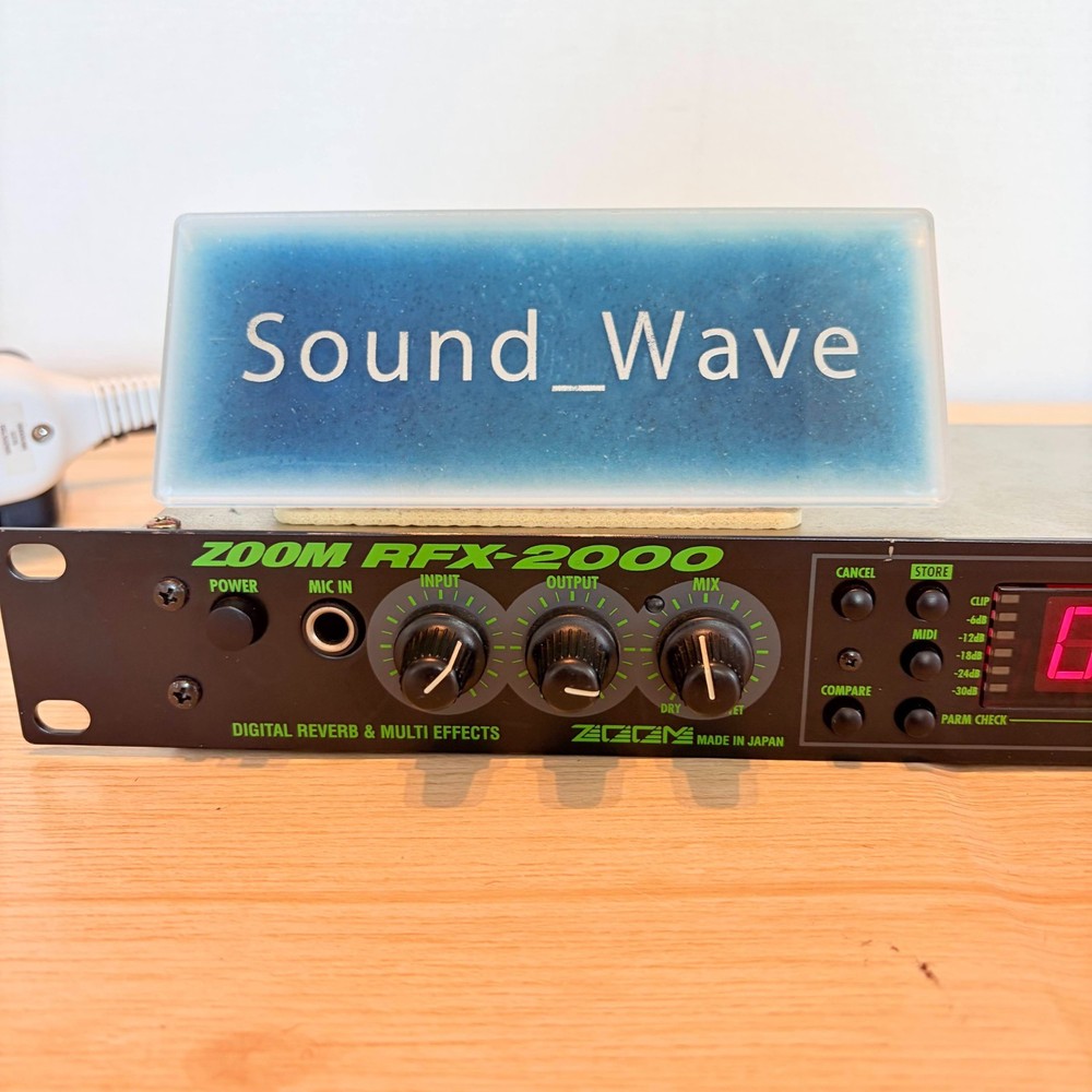 ZOOM RFX-2000 Digital Reverb Multi-Effects Processor Rack Mount Made in Japan