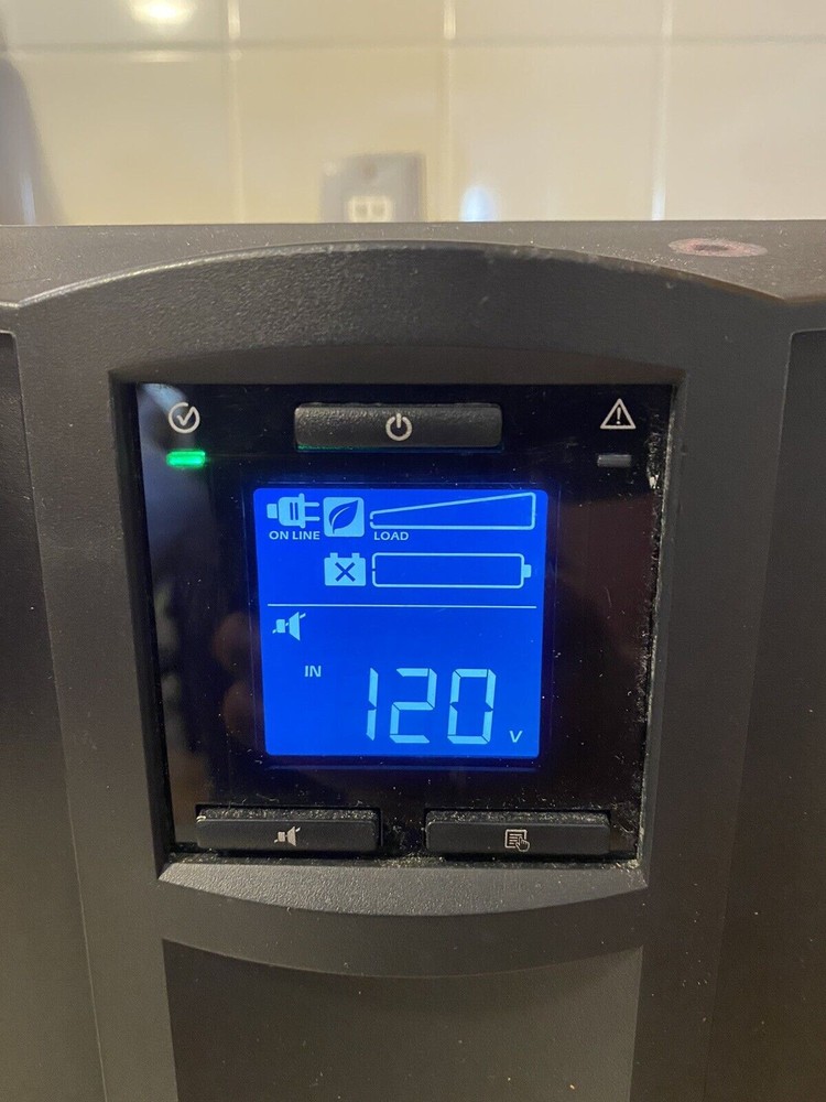 APC Smart-UPS C 1000 Uninterruptible Power Supply READ DESCRIPTION