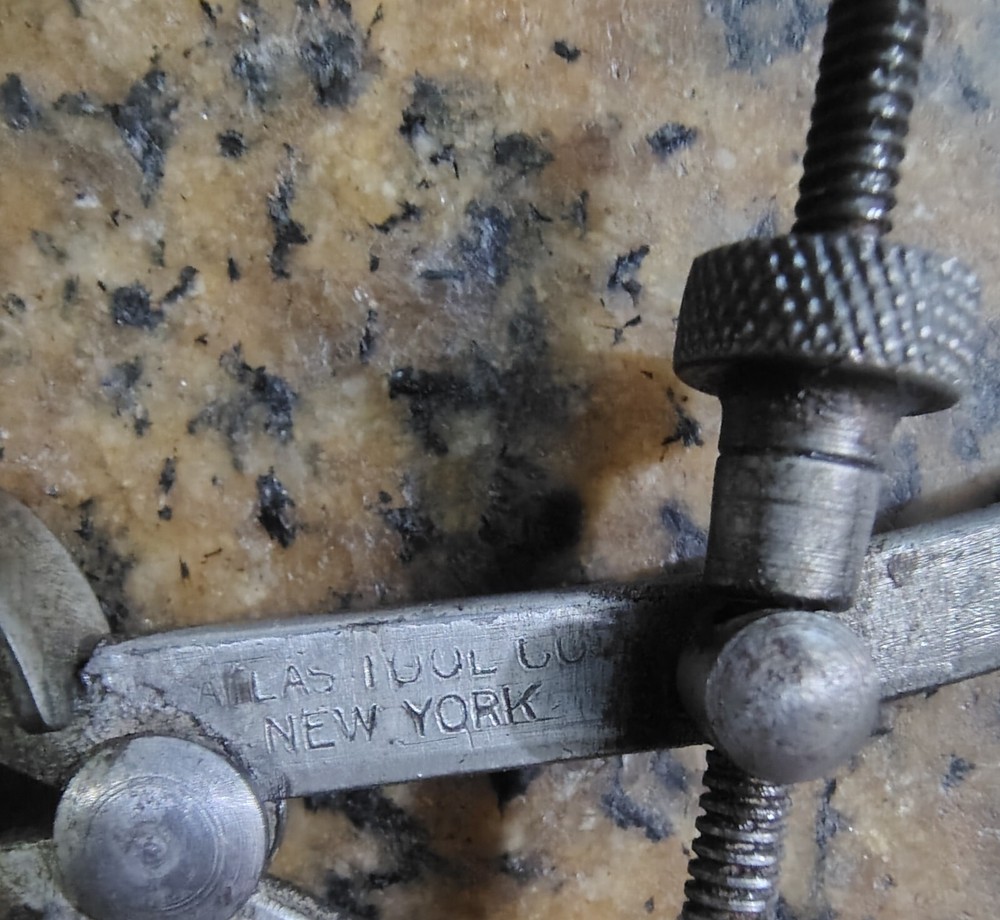 🗽 VINTAGE ATLAS TOOL CO. 4" OD CALIPER