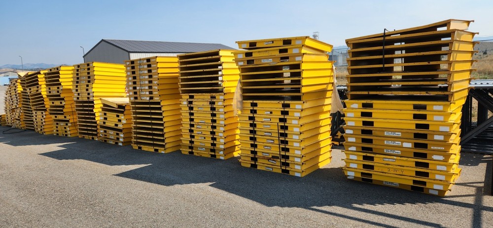 Stanley Vidmar Stak System Pallet Stacking/Retrieval System, w/42"x52" Pallets