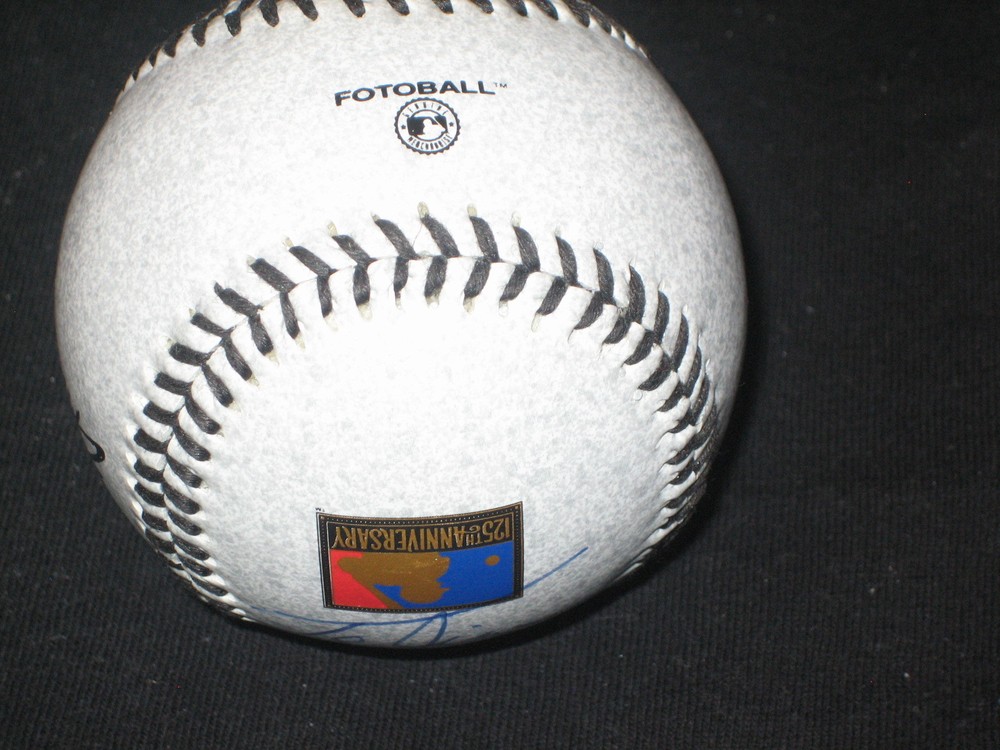 MIKE TORREZ RED SOX LEGEND GENUINE AUTHENTIC HAND SIGNED AUTOGRAPHED BASEBALL