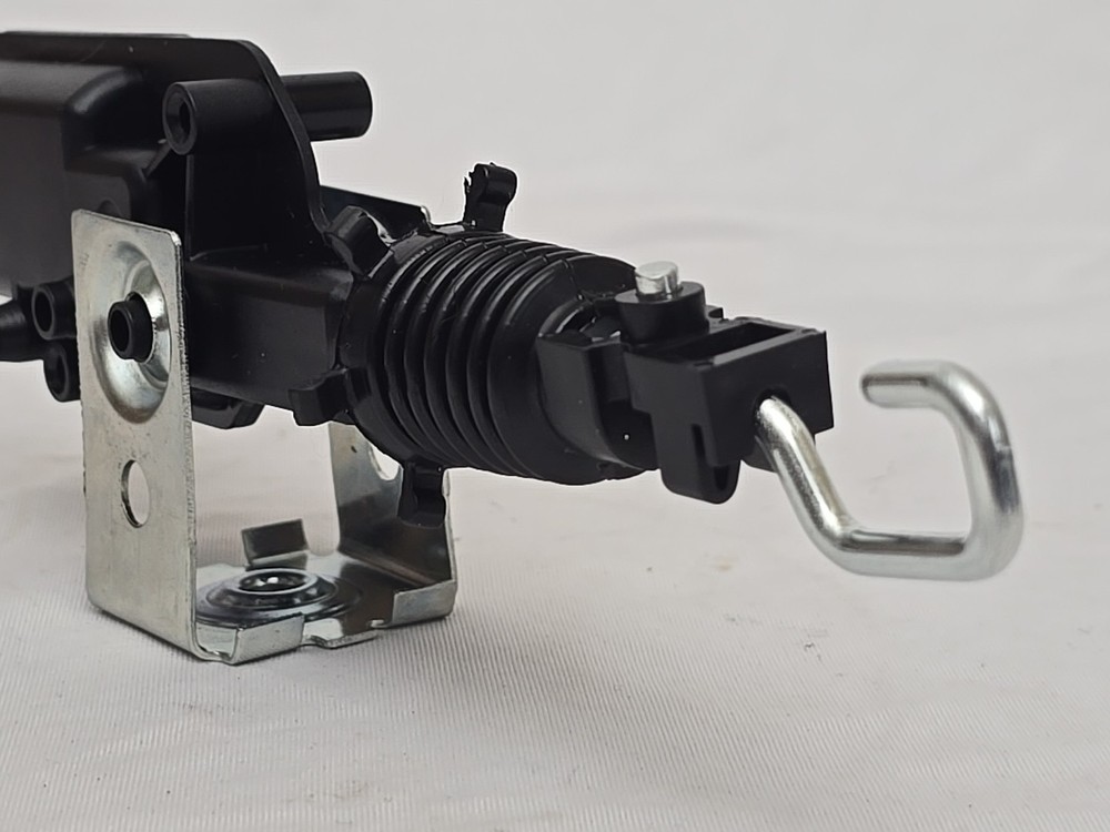 Door Lock Actuator Compatible for E150 E250 E350 Econoline Van Front Driver or P