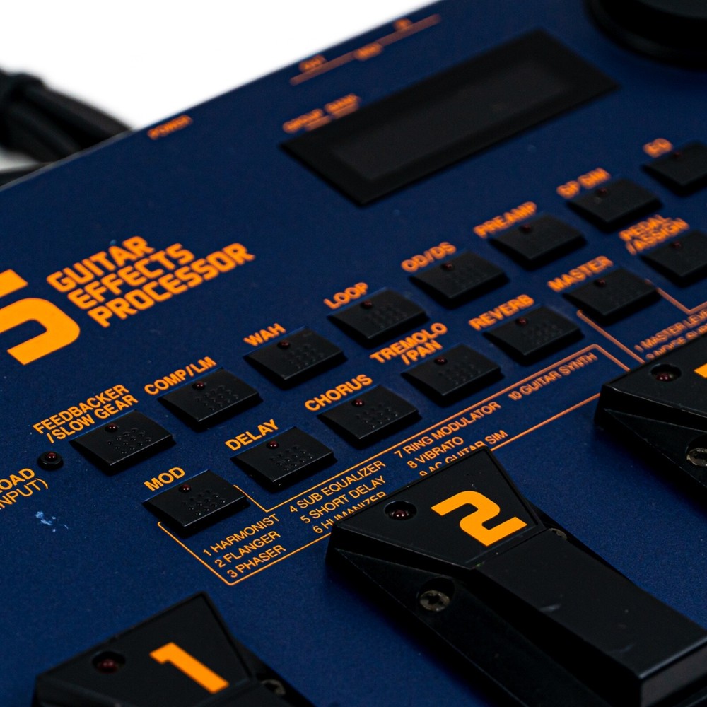 Boss GT-5 Guitar Multi-FX Processor – Classic ‘90s Guitar Powerhouse