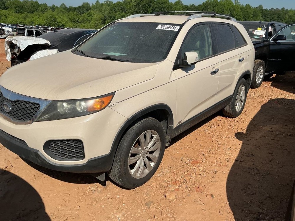 SORENTO 2011 Glove Box 5050733