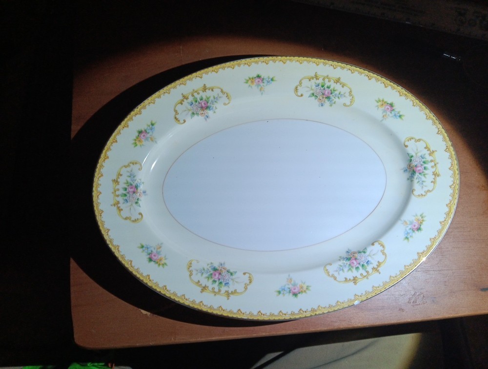 Vintage Noritake Pattern Conover Oval Serving Dish 11" × 8-1/2 w/Small Flea Bite