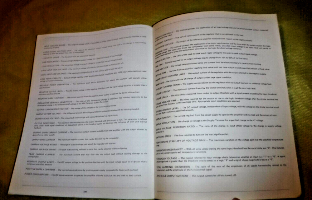 Fairchild Semiconductor Linear Integrated Circuit Data Reference Catalog 1971