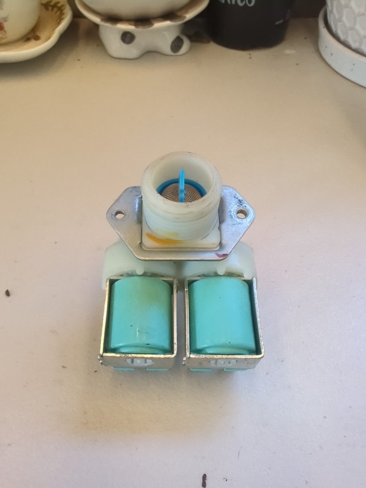 C-25/1/17-b1 33490260