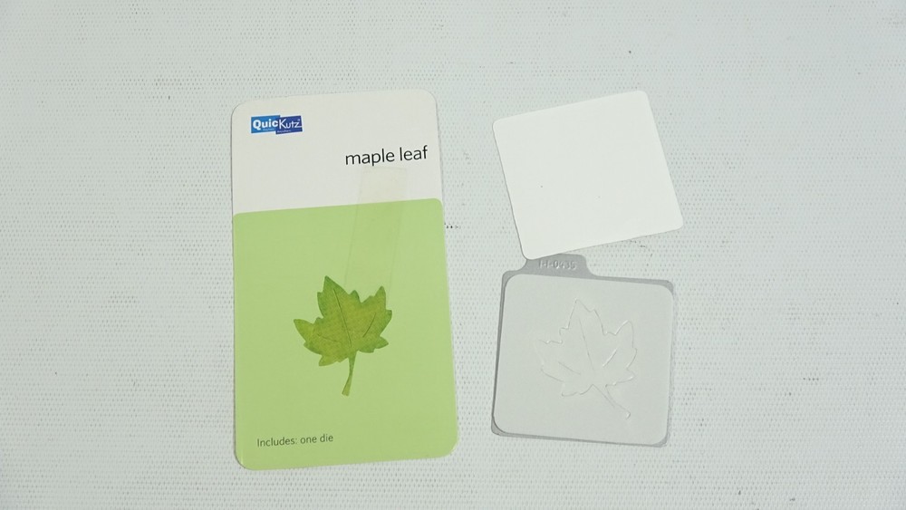 Vintage 2005 QuicKutz Fall Maple Leaf Craft Die RS0435