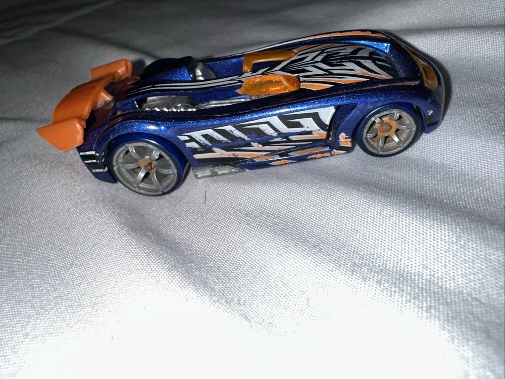 Hot Wheels Acceleracers Battle Spec READ DESCRIPTION