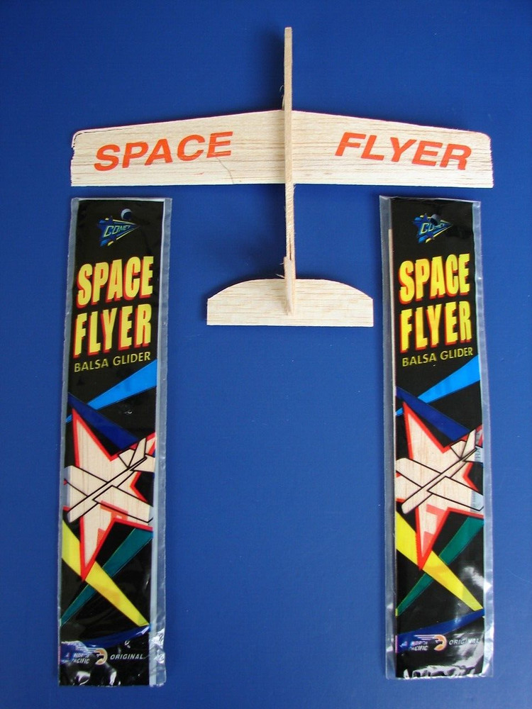2 SPACE FLYER Balsa Foam Glider Plane Model Airplane Kit #200 Comet Ltd 1996 NOS