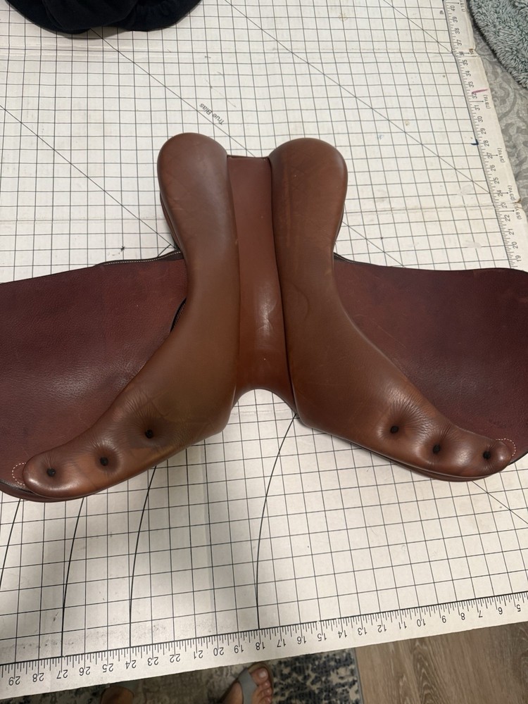 Ovation Saddle