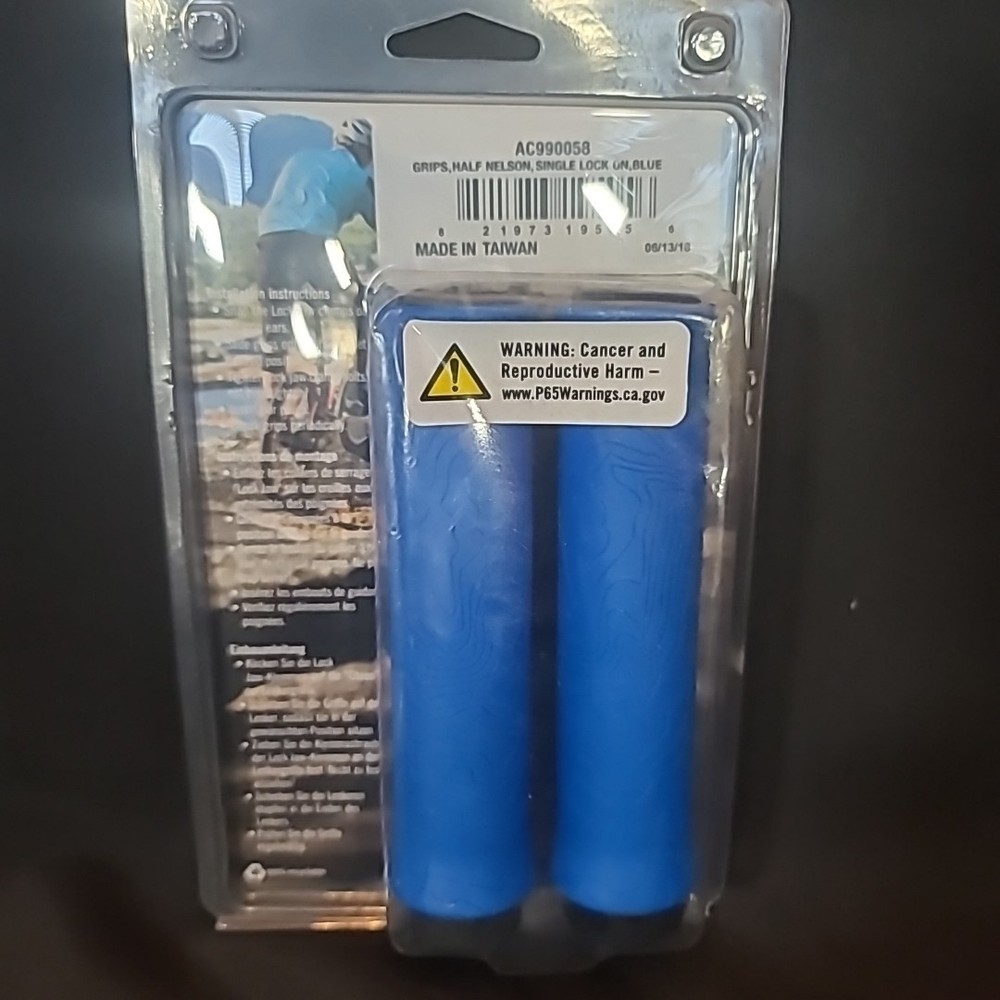 RaceFace Half Nelson Lock-On Grips - Blue