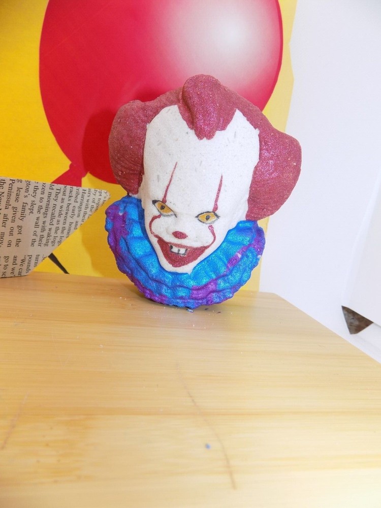 Pennywise Bath Bombs / Clown with Ruffles Bath Bombs