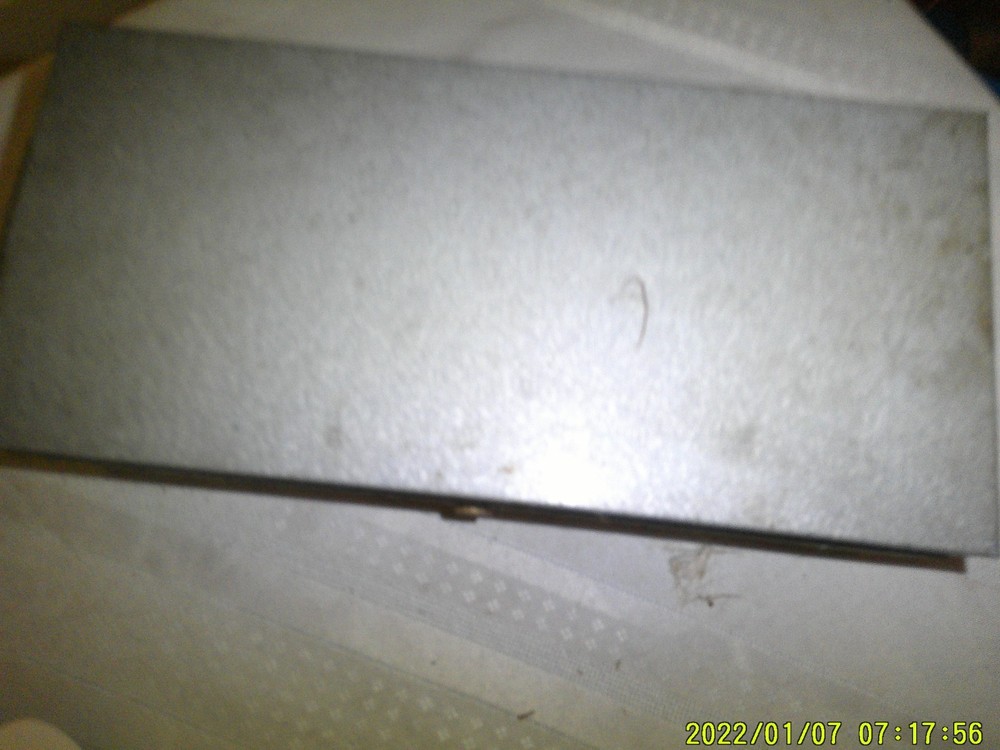 V INTAGE METAL SMALL STORAGE BOX MONEY