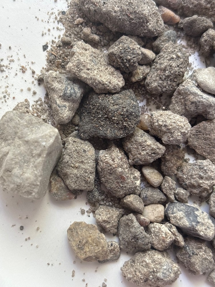 Nicoline and platinum ore