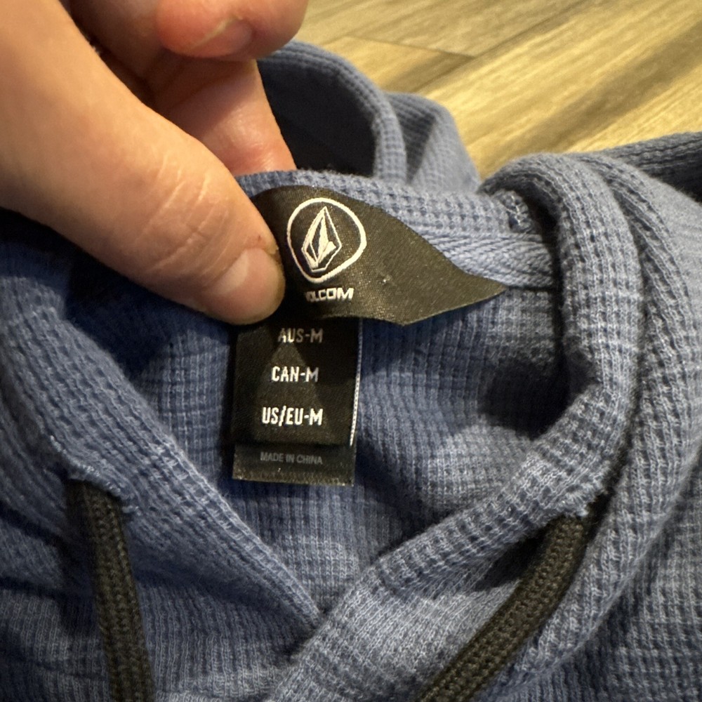 Volcom -Blue Murph Thermal-Long Sleeve Shirt- Mens medium
