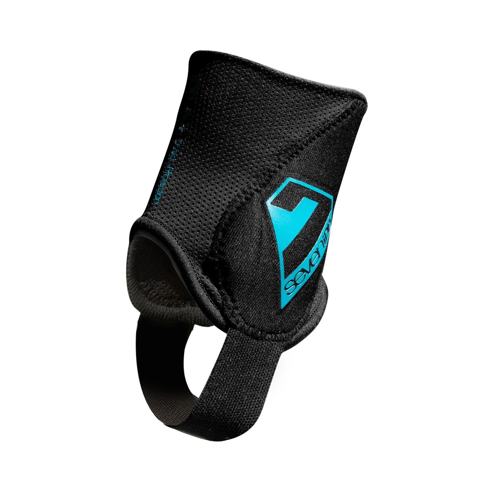 7iDP Control Ankle Guard Pair - Reinforced Protective Padding for Outer Ankle