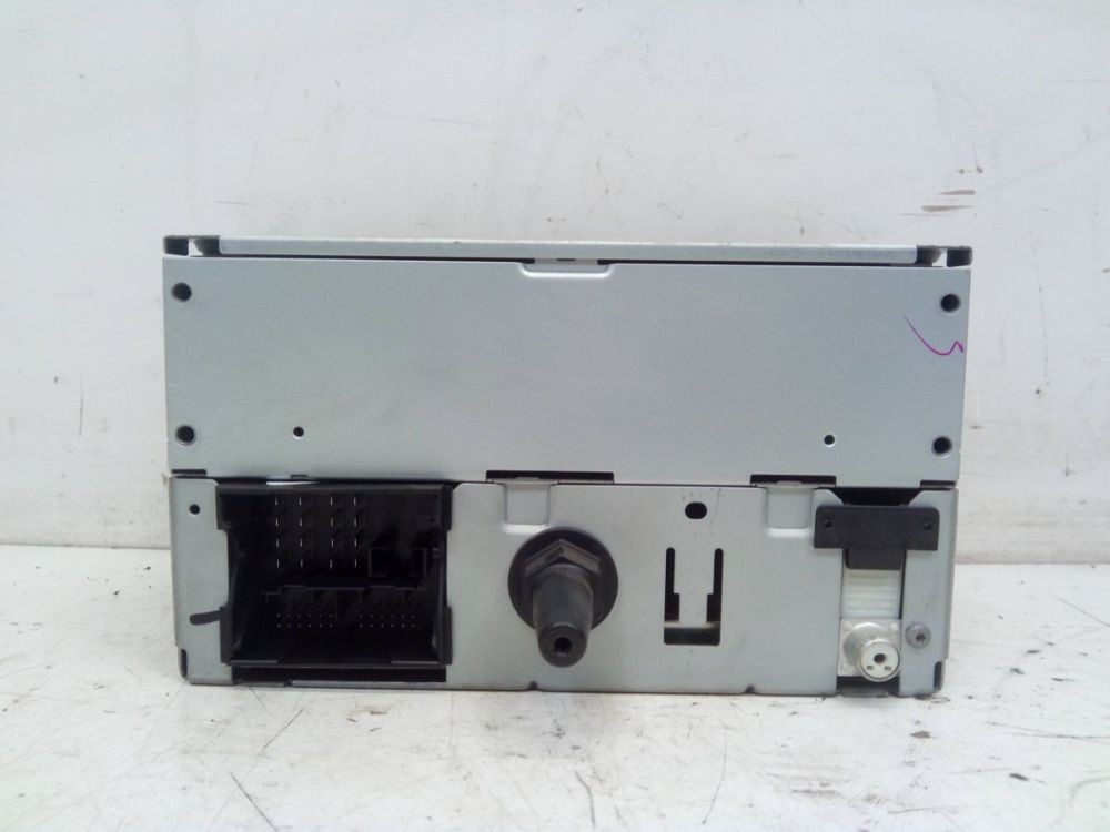 Combined Radio/CD *CODE Not Available. Suitable for Ford Mondeo IV