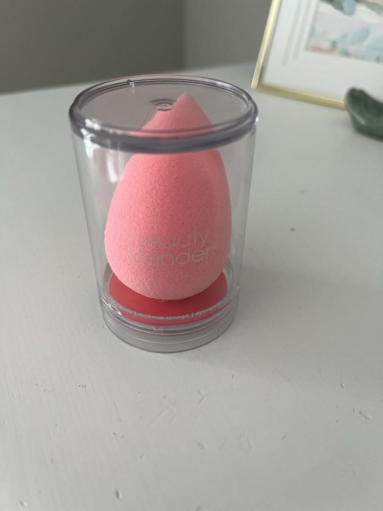 Beauty Blender Makeup Sponge - Pink
