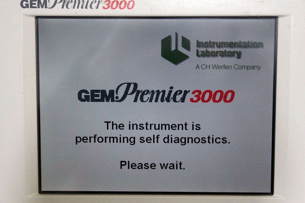 IL GEM Premier 3000 Blood Gas Electrolyte Analyzer 5700 + Reader, Full Access
