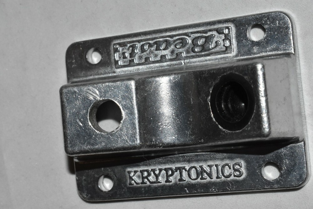 Kryptonics Beast Skateboard wheel bracket mount used