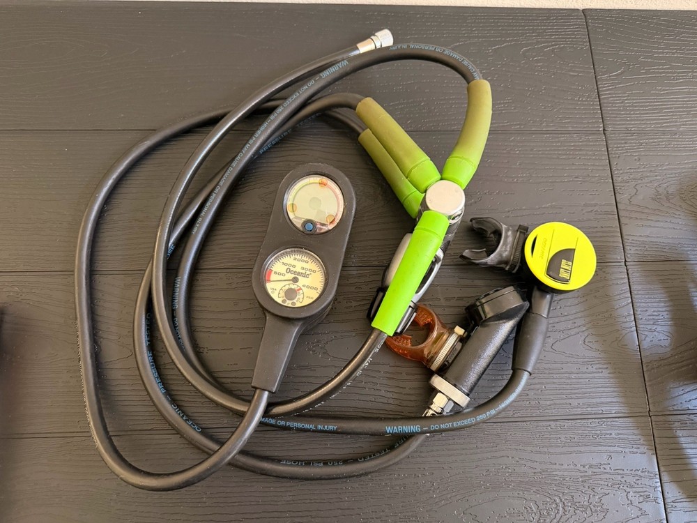 Oceanic Scuba Regulator Set