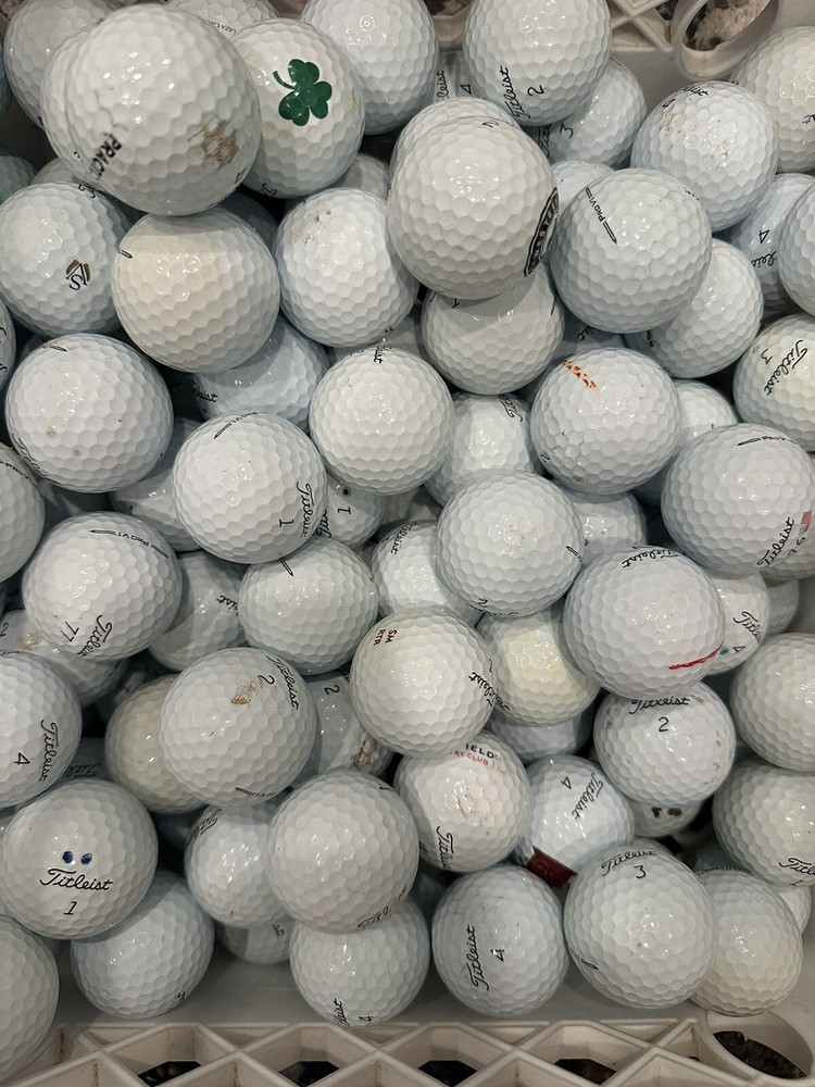 100 TITLEIST PRO V1 2024 Model GOLF BALLS