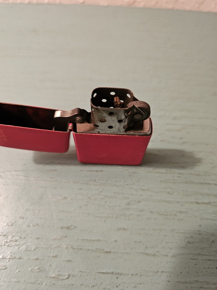 Vintage Matte Red Zippo Lighter W/ Yr 2000 Date Code-Works