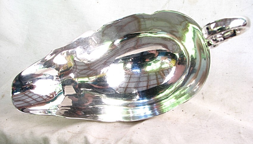 STERLING SILVER GRAVY BOAT *CLAW FEET & SCROLL HANDLE c.1900