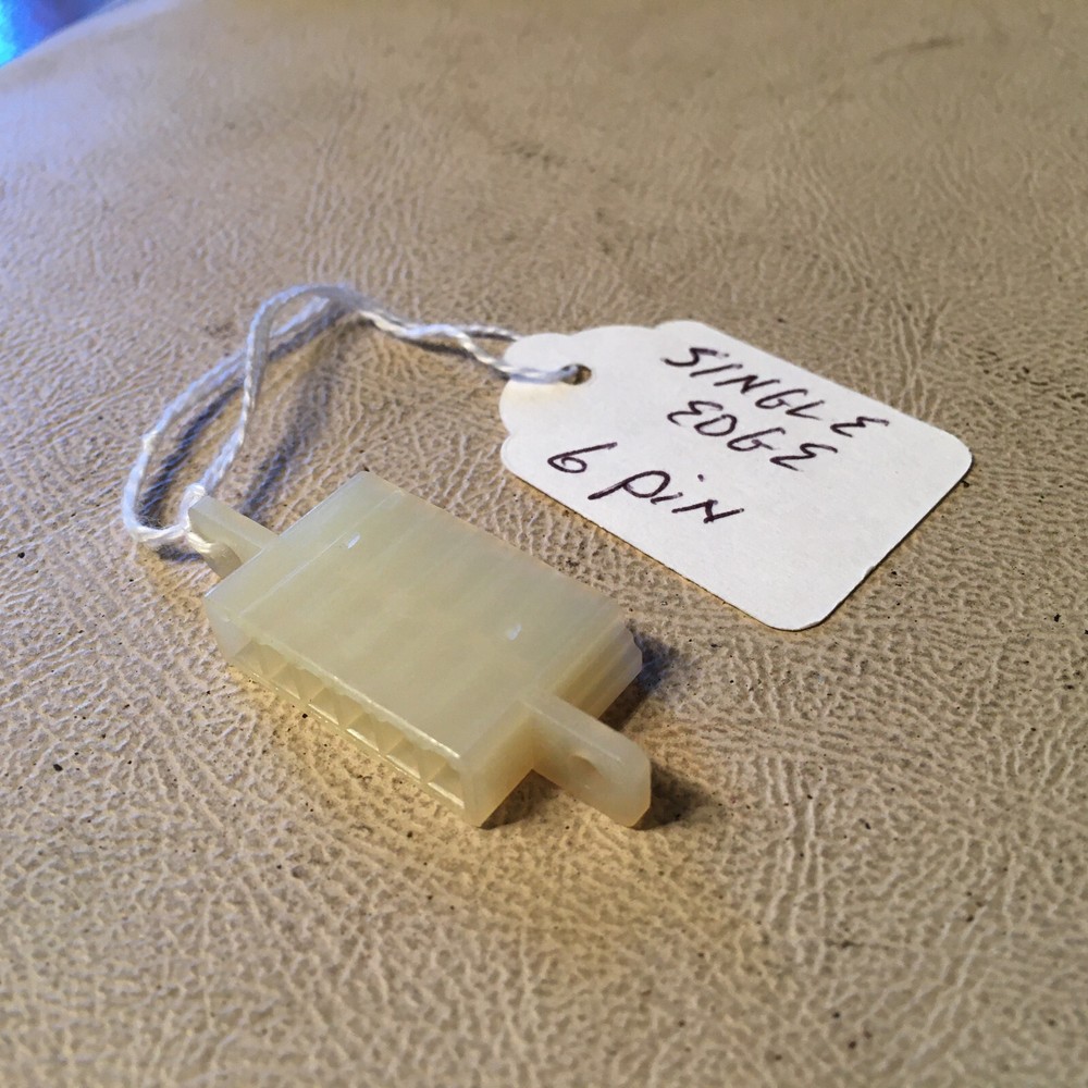King, Bendix, Narco, Collins Single Edge Install Connector, White, 6 pin, NOS.