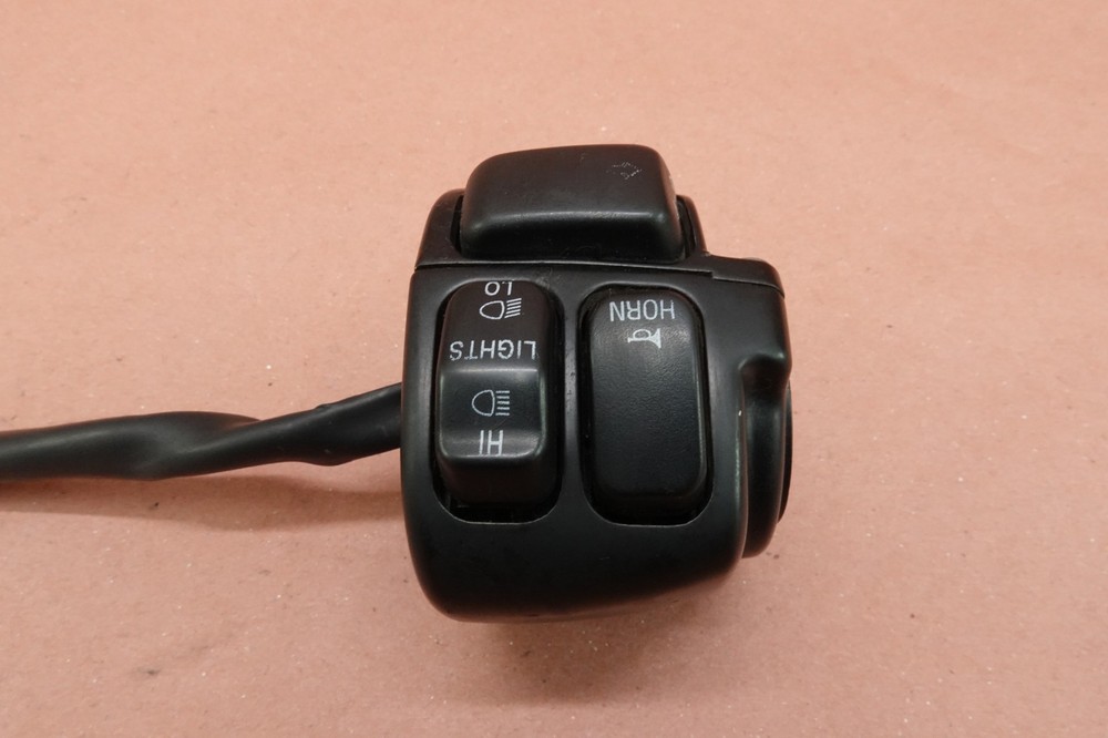2002-2004 HARLEY-DAVIDSON SOFTAIL Standard FXST LEFT CONTROL HORN SIGNALS SWITCH