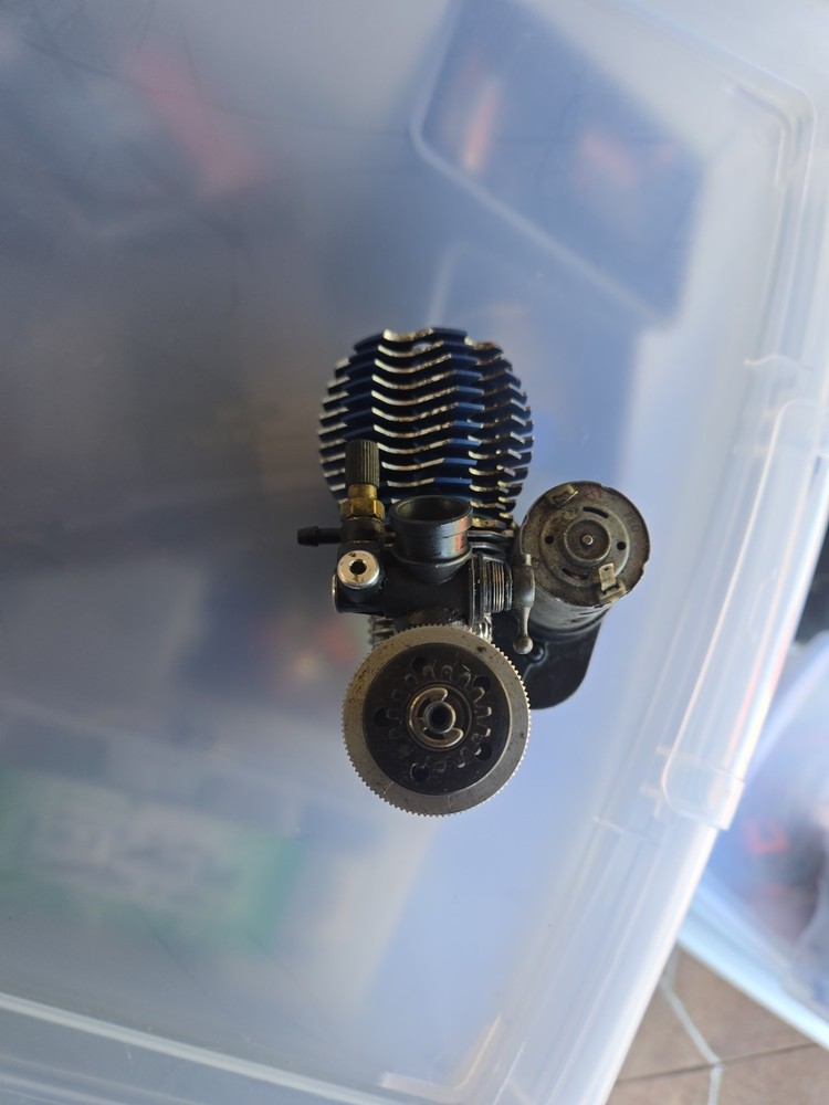 traxxas 3.3 engine used With Electric Starter