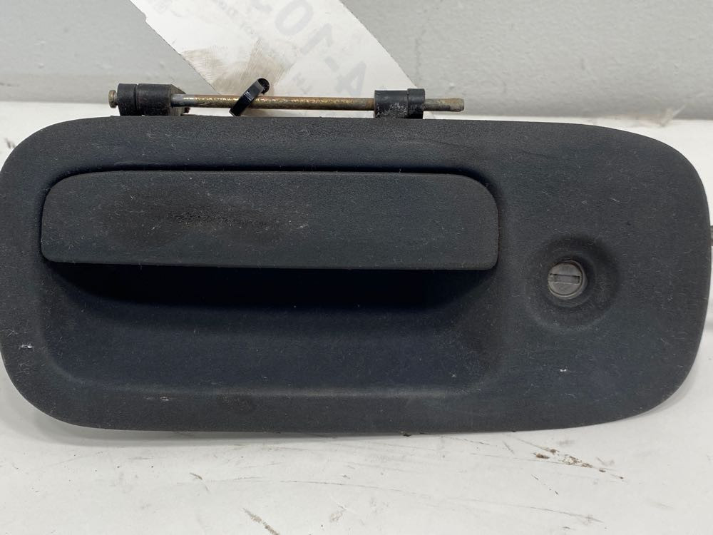 2004 GMC C4500 Door Handle (644-10329)